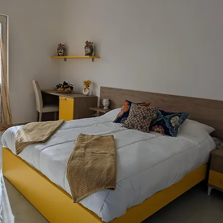 Dafne Sicilia Torrenova (Sicily)