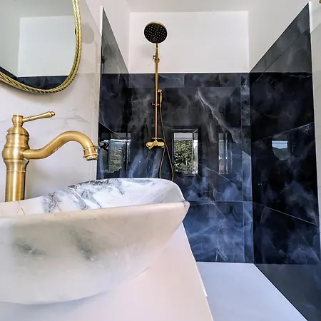 Dafne Sicilia Torrenova (Sicily)